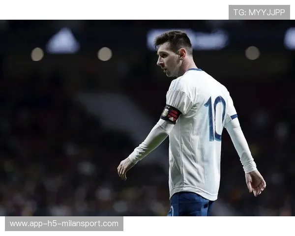 阿扎尔退役后胖成新样子，网友震惊