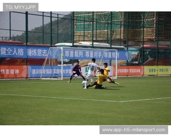 青年足球联赛决赛吸引多家职业俱乐部球探到场，足球青年队是什么意思